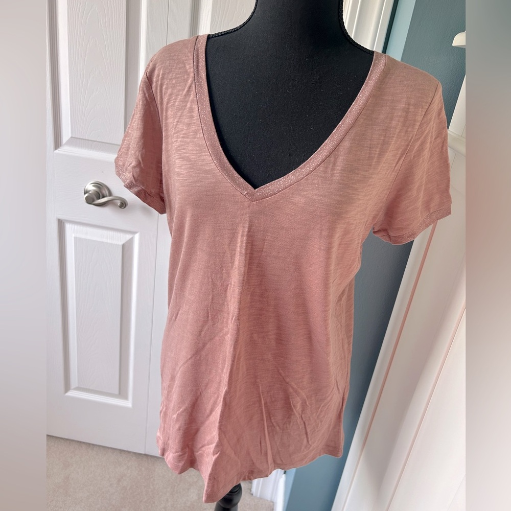 🧡NWT EXPRESS T Shirt - Size Medium